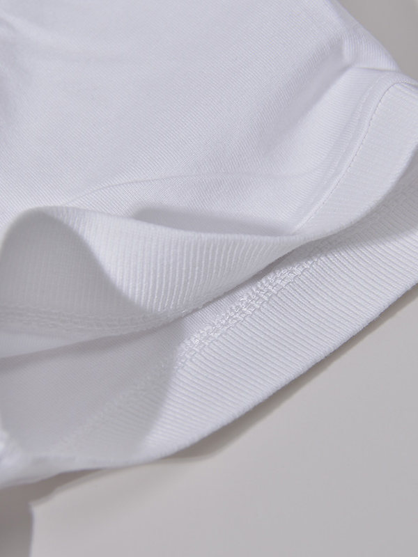 Calvin Klein casual and comfortable short-sleeved polo shirt